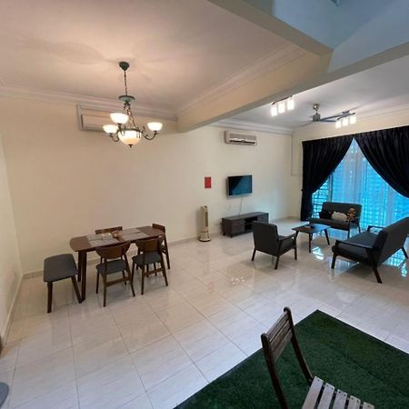 Austin Perdana 5Mins To Aicc Opposite Hsi Villa Johor Bahru Exterior photo